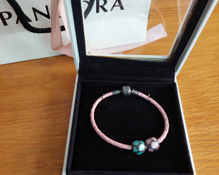 판도라 팔찌, 시계 팝니다