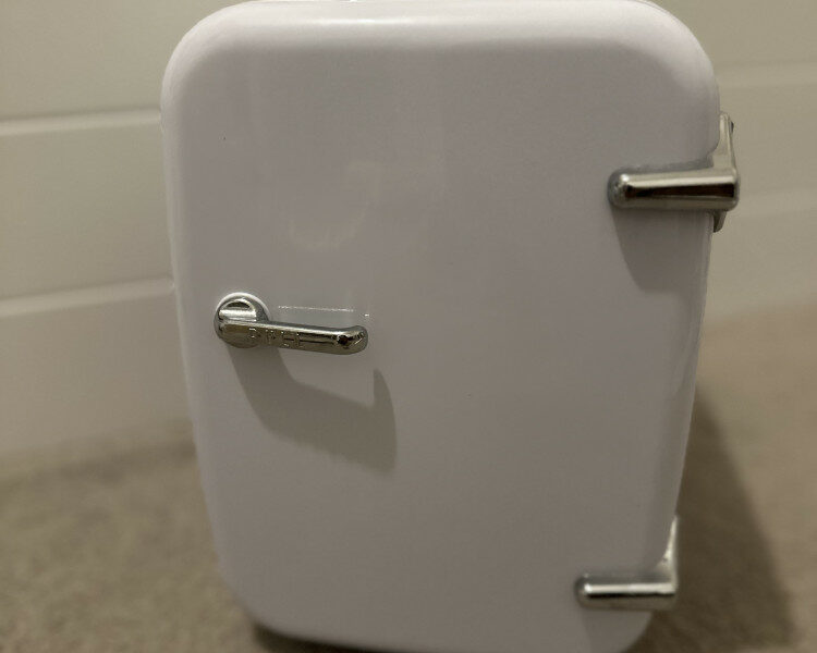 미니 냉장고 (화장품 냉장고)