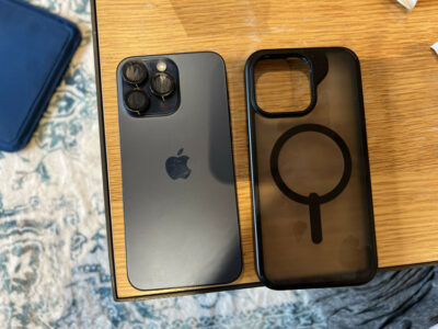 아이폰 15프로 맥스 검정 팔고 있습니다