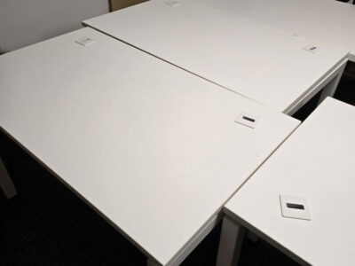 중고 책상과 의자 판매합니다.