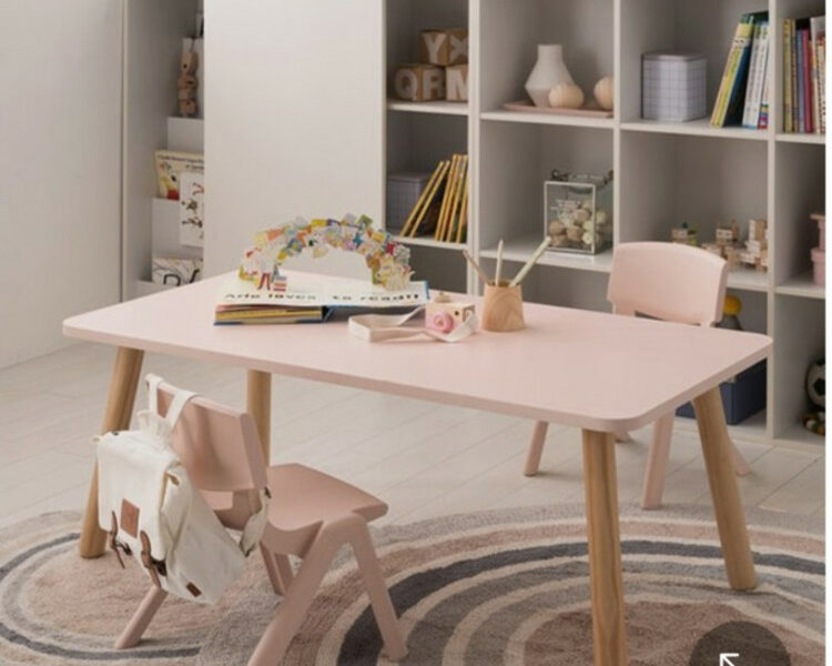 [판매완료]한국구입 리바트꼼므 유아책상&의자