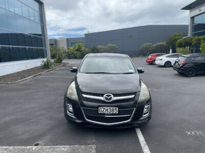 $3800 Mazda MPV