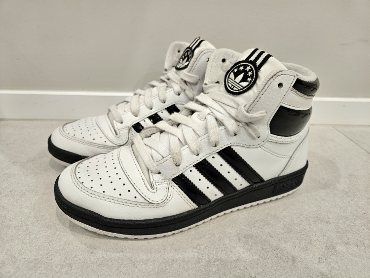 아디다스 운동화 235mm $30