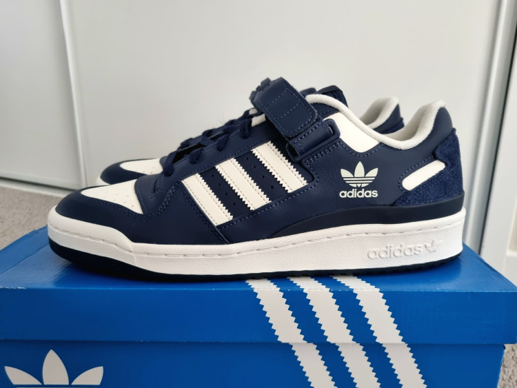 아디다스 포럼 로우 새제품