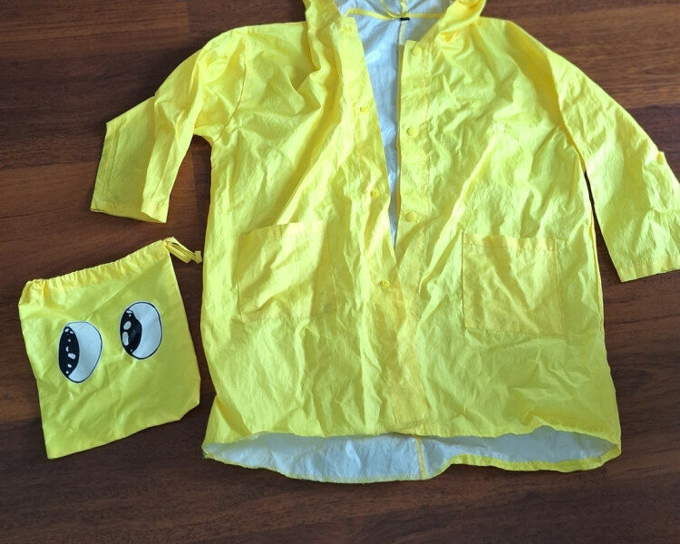 유아 비옷 7불 / 머레이스베이