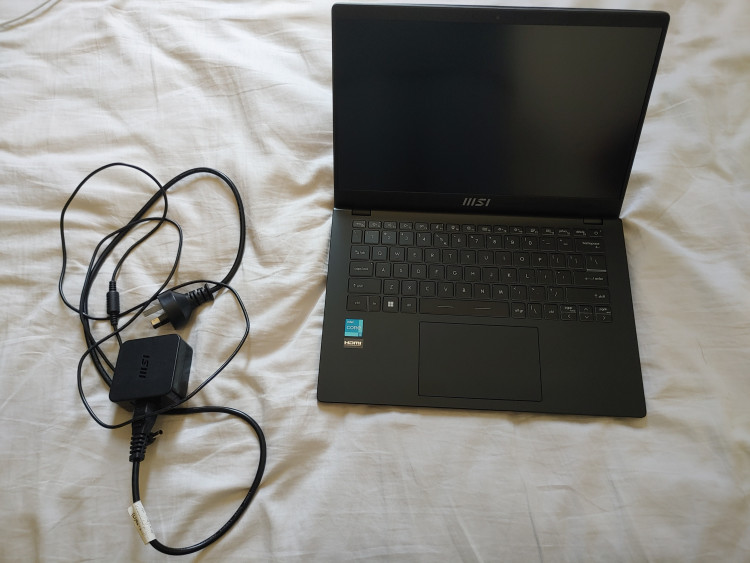 MSI 14인치 12세대 512gb SSD WIN11 노트북 $450