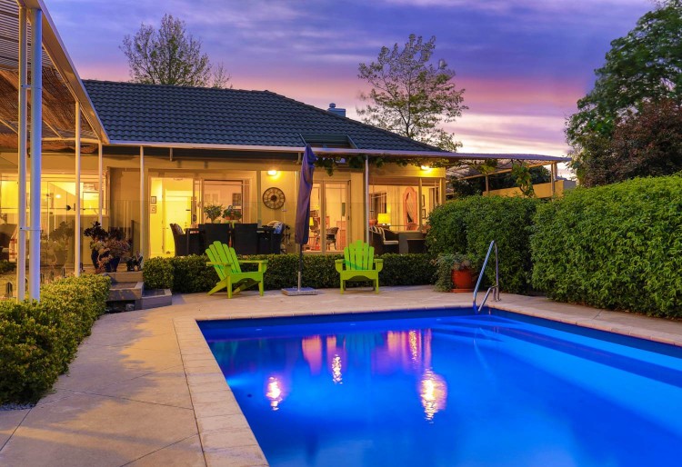 (SOLD) Greenhithe 두가족이 살아도 되는구조의 집이 나왔습니다!