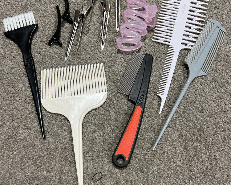 틈새 빚, 머리핀