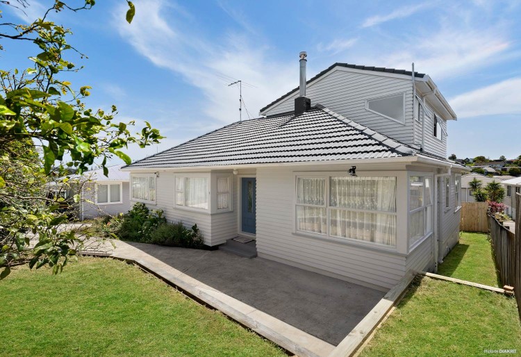 Forrest Hill - 방4개 더블 웨슬레이크 존. (SOLD)