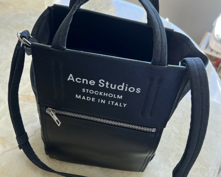 아크네 스튜디오 베이커백