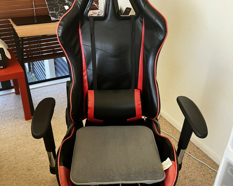 게이밍 의자 20불
