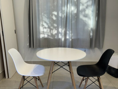 2-3인용 식탁, 의자 팔아요~