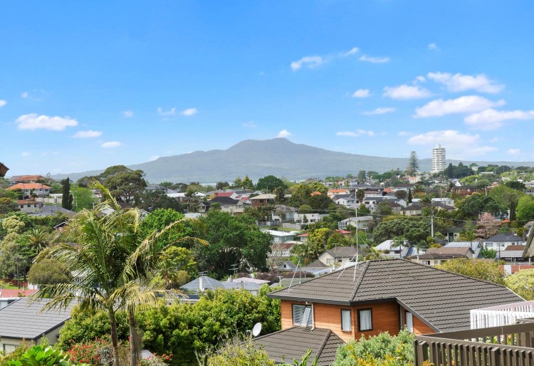 Forest Hill $998,000 빠르게 매매될집.