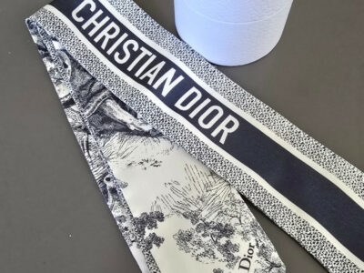 디올 정품 미차 스카프 팝니다