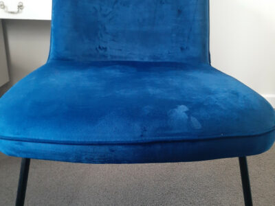 (거래완료)넓고 편안한 싱글의자 있어요~