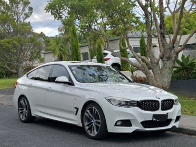 마지막 이었는데 주말이 있었네요 BMW 320i GT X drive M sport 팝니다.