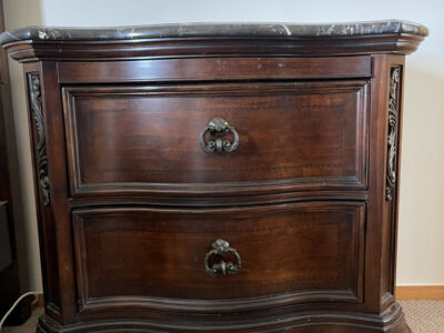 앤틱 사이드 테이블용 서랍장 100불