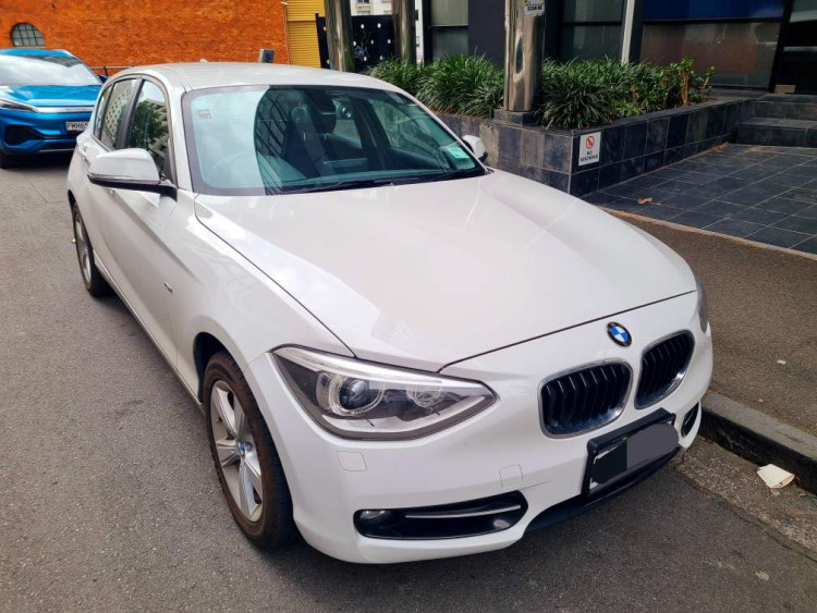 BMW 116i. 후방카메라/블루투스/NZ Radio/GPS/블랙박스